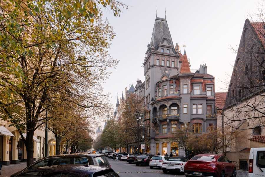 Pařížská ulice zůstává mezi dvaceti nejdražšími nákupními destinacemi světa