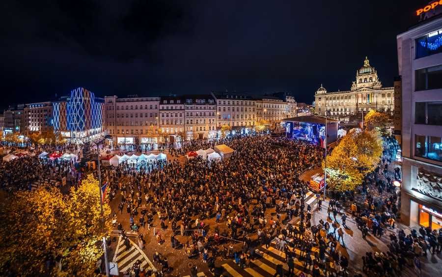 Praha slaví Den svobody bohatým programem zdarma na Národní třídě!