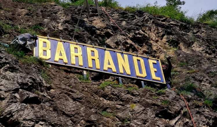 Barrandovské skály opět zdobí zrekonstruovaná deska Barrande