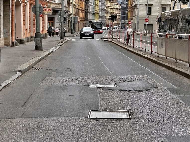 Kritický stav plynovodu zastaví dopravu v Praze 5!