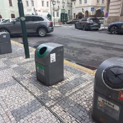 Chytré řešení ve svozu odpadu se rozšíří na více než 6 000 pražských kontejnerů na tříděný odpad, město chce optimalizovat jejich svoz