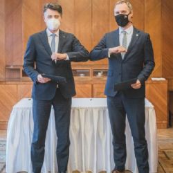 Hlavní město uzavřelo memorandum o spolupráci při přípravě stavby železničního spojení na letiště