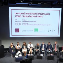 Krize bydlení brzdí dvě třetiny Čechů v založení rodiny, ukázal průzkum pro hlavní město. Dostupné družstevní bydlení přinese změnu