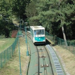 Lanovku na Petřín čeká v následujících letech celková rekonstrukce. Změní se trať i vozy pro cestující