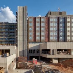 Memorandum projektu Staroměstská brána je příležitostí k dokončení Pařížské ulice a náměstí Miloše Formana