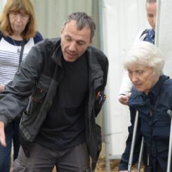 Na hřbitově v Ďáblicích se uskutečnila archeologická sonda