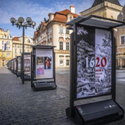 Na Staroměstském náměstí je k vidění výstava ke 400. výročí bitvy na Bílé hoře