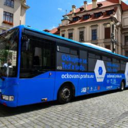Očkovací autobus nabídne zájemcům vakcínu na řadě míst Prahy bez nutnosti předchozí registrace
