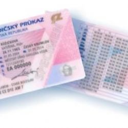Platnost řidičských průkazů se prodlouží. V nouzovém stavu průkaz nebude nutné měnit za nový