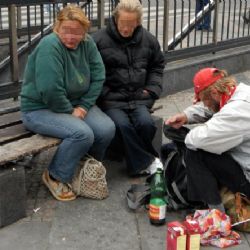 Praha má plán podpory a pomoci pro nejzranitelnější osoby bez domova, včetně prodloužení provozu čtyř humanitárních hotelů