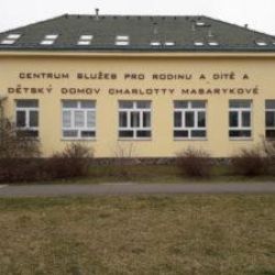 Praha pronajme městské byty dětskému domovu Charlotty Masarykové a organizaci DUHA