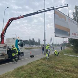 Praha řeší nezákonně umístěné reklamní billboardy. Za září jich dohromady odstraní třináct