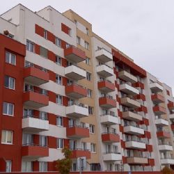 Praha vyčlení dalších padesát městských bytů pro pracovníky ve zdravotní a sociální oblasti