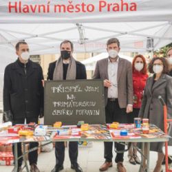 Primátorská sbírka potravin slaví úspěch: vybrala se více jak tuna potravin a téměř 45 tisíc korun