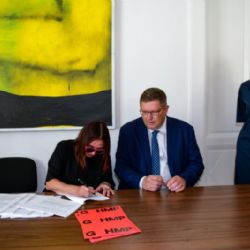 Slovanská epopej může zamířit do Moravského Krumlova. Praha schválila uzavření smlouvy o výpůjčce