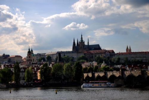 Foto: Uzavření Pražského hradu a dopravní zatížení některých komunikací v souvislosti s vrcholnými akcemi v rámci českého předsednictví v Radě EU