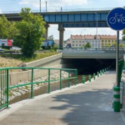 V hlavním městě se stále zvyšuje podíl cyklistů v dopravě. Praha plánuje rozšířit klíčové cyklostezky a navazující trasy