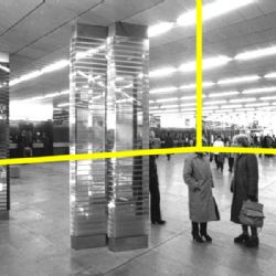 V obnoveném vestibulu Na Knížecí ve stanici metra Anděl byla otevřena výstava Minulá budoucnost