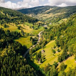 Do Špindlerova Mlýna za turistikou a příjemným odreagováním se od každodenních starostí
