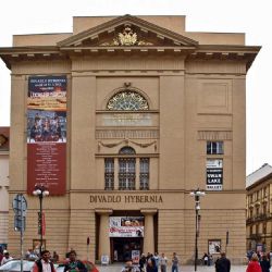 Dům U Hybernů v Praze prodán za 447 milionů v rekordní aukci