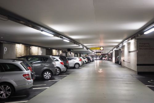 Foto: Změna parkovacích tarifů na letišti