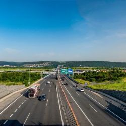 Pražský okruh se dočká vysokorychlostních vah: Přetížená auta pod drobnohledem