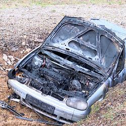 Opilec utekl z hořícího auta