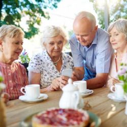 Česko stárne: Na sto dětí připadá 133 seniorů