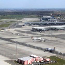 Rozvoj letiště Praha: Nová čtvrť a investice