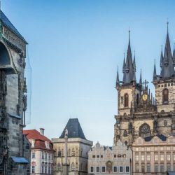 Virtuální sídla v Praze: Výzva pro místní a radnice
