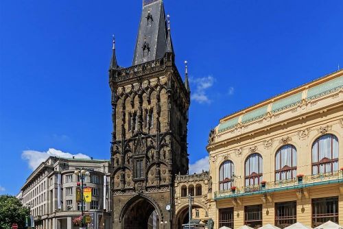 Foto: Prašná brána v Praze prochází revitalizací