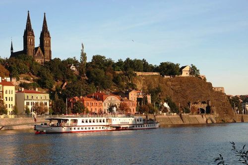 Foto: Vyšehrad: Přednáška o historii předání pevnosti Praze