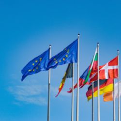 Česko vyzvalo k postupnému a ekonomicky racionálnímu rozvoji infrastruktury pro kamiony a letadla