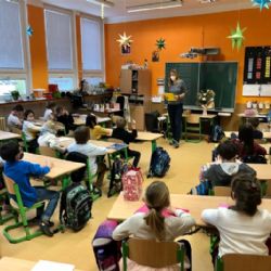 Dvojka: Pusťme děti bezpečně do škol