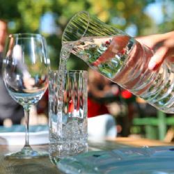 Epidemie koronaviru má dopad i na cenu vody v Praze, ta vzroste o 7,9 %