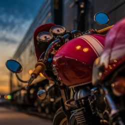 Interaktivní aplikace pro motorkáře dostala cenu, formou hry jim ukazuje nebezpečné situace