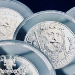 Karel IV. zdobí novou pamětní ražbu zdarma. Může ji získat každý!