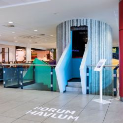 Letiště Václava Havla Praha. Už celou dekádu nese ve svém názvu jméno prvního porevolučního prezidenta