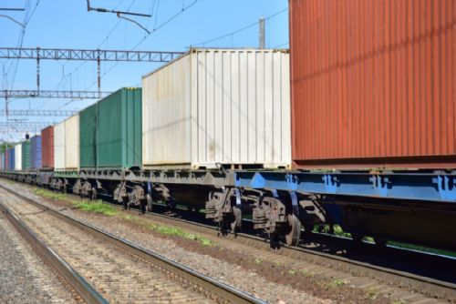 Foto: Ministerstvo dopravy podpoří nákladní železniční dopravce jezdící na elektřinu 100 miliony korun