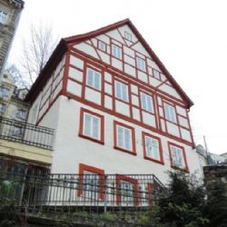 Ministerstvo kultury prohlásilo Dům Zlatý jelen v Karlových Varech za kulturní památku