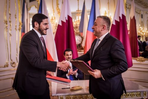 Foto: Ministr Síkela podepsal se svým katarským protějškem dohodu o hospodářské, obchodní a technické spolupráci