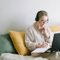 Na Desítce budou webináře pro učitele. Zaměří se na psychohygienu po návratu dětí do škol