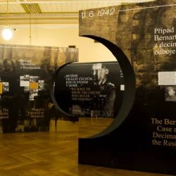 „Nikdy se nevzdáme!“ Národní muzeum otevřelo výstavu věnovanou jedné z nejdůležitějších událostí českých dějin 20. století