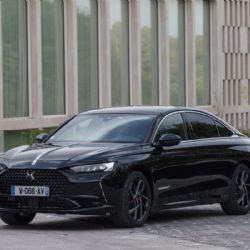 Nový sedan DS 9 - uveden na český trh