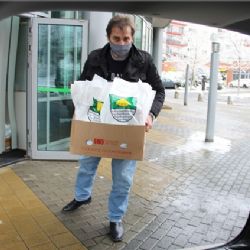 Obrázky se vzkazem aneb děti kreslí seniorům