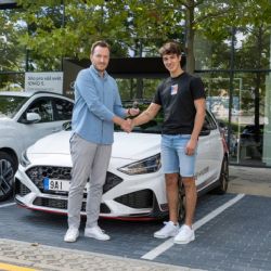 Oliver König převzal Hyundai i30 N Drive-N