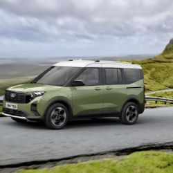 Plně elektrický Ford E-Tourneo Courier