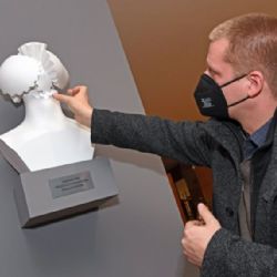 Pocta neznámým vědeckotechnickým pracovníkům