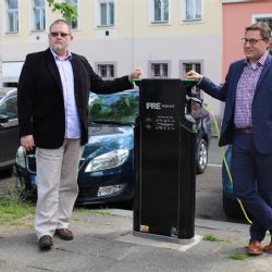 Praha 2 zřídila již čtvrtou dobíjecí stanici pro elektromobily