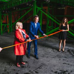 Praha má novou moderní třídicí linku na plastový a kovový odpad